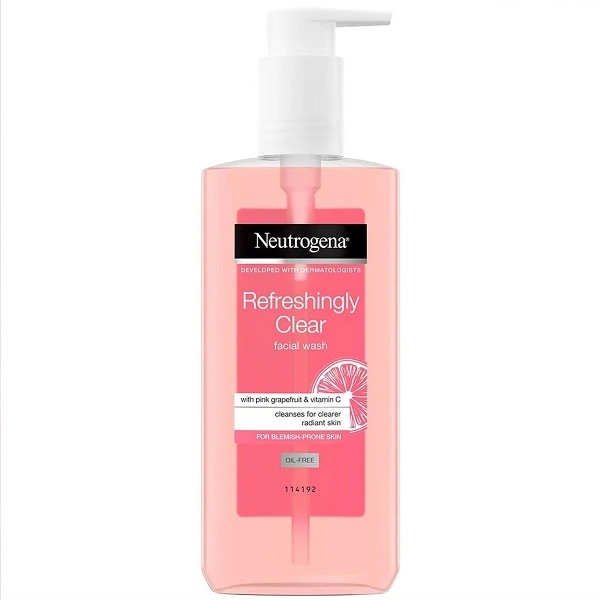 Neutrogena-Refreshingly-Clear-Facial-Wash-with-Pink-Grapefruit-and-Vitamin-C-1_11zon ژل شستشوی صورت روشن کننده نوتروژینا مدل Refreshingly Clear گریپ فروت - تصویر 1